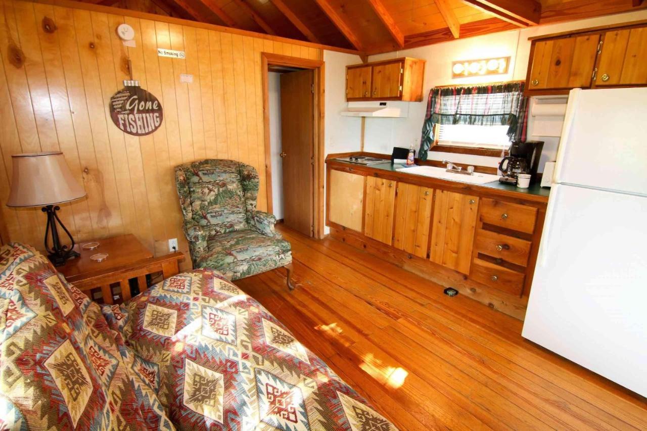 Lakefront Cedar Cabin - 6 Mead Exterior photo
